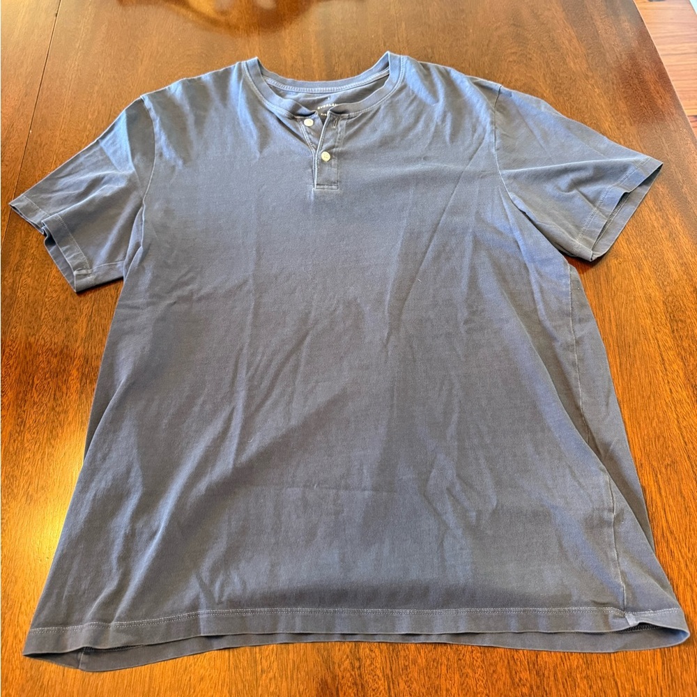 Men's Everlane THE ESSENTIAL ORGANIC GARMENT-DYED HENLEY in Blue